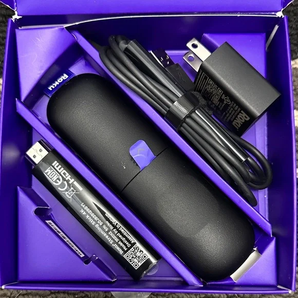 NWT Roku Streaming Stick 4K with Remote - Picture 2 of 7